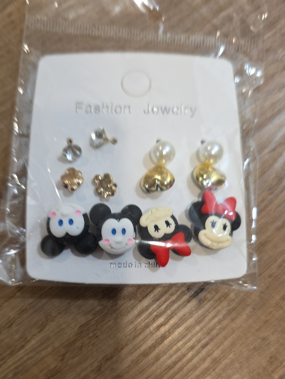 Kids Character Earring Set - Black & Red - Picture 1 of 1